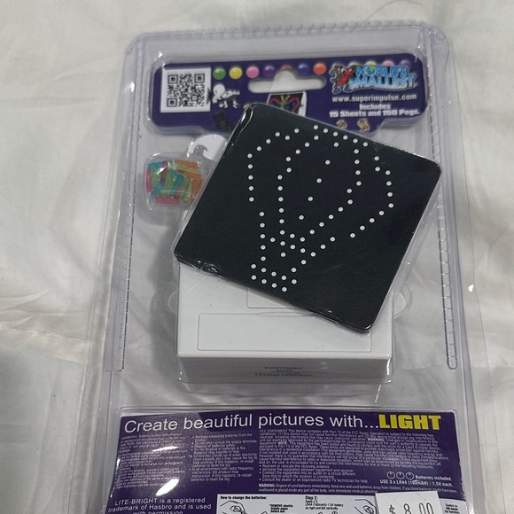 Hasbro Lite-Brite Mini Toy - Black and Silver - Picture 2 of 3